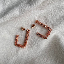 Load image into Gallery viewer, Fiesty - Rose - Samibe