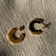 Load image into Gallery viewer, Eight - Samibe